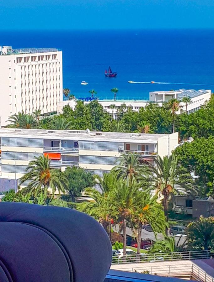 Apartmán Atico Duplex Con Vistas Al Mar. Dos Plazas De Garaje Torremolinos Exteriér fotografie