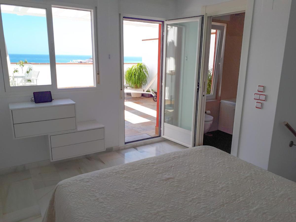 Apartmán Atico Duplex Con Vistas Al Mar. Dos Plazas De Garaje Torremolinos Exteriér fotografie